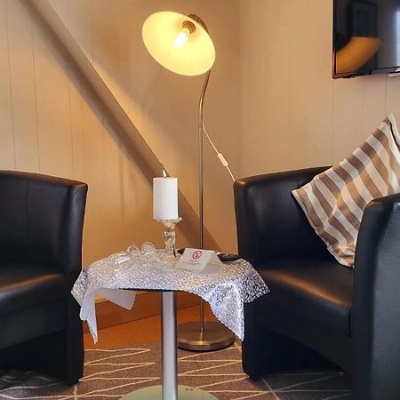 Burhave Gaestehaus 2 Бутьядинген Экстерьер фото